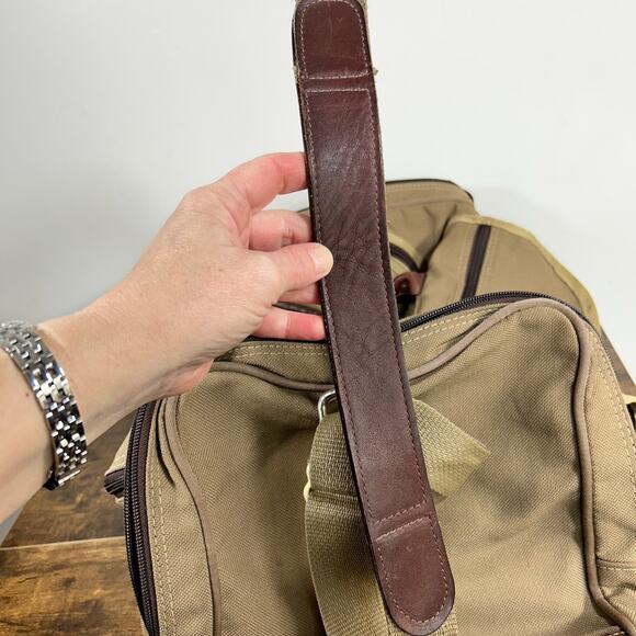 VTG Tan Canvas Leather Battenkill Travel Bag Diamond Bluff Hunting USA 22” - Picture 16 of 16